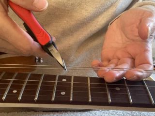 Tips on Removing Old Strings